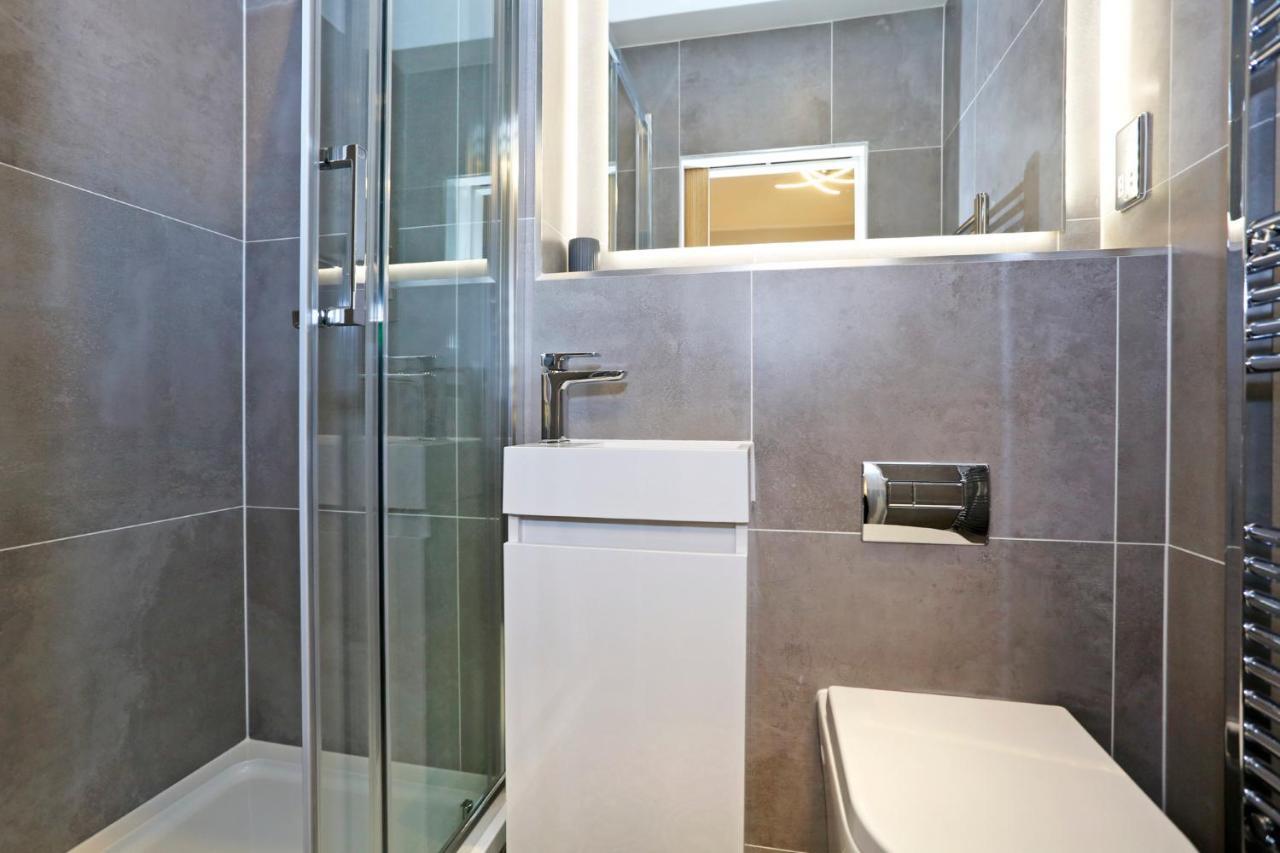 Joivy Refurbished Home On The Royal Mile إدنبرة المظهر الخارجي الصورة