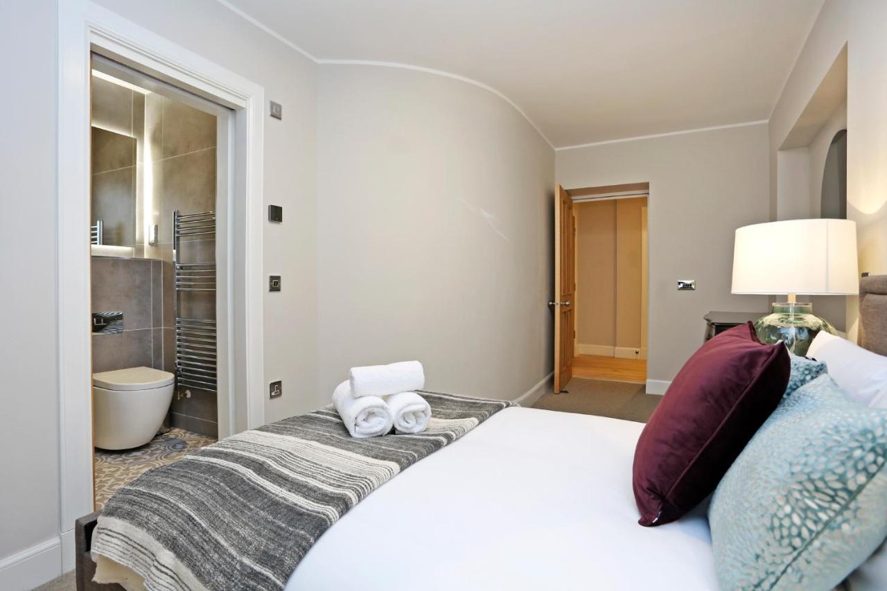 Joivy Refurbished Home On The Royal Mile إدنبرة المظهر الخارجي الصورة