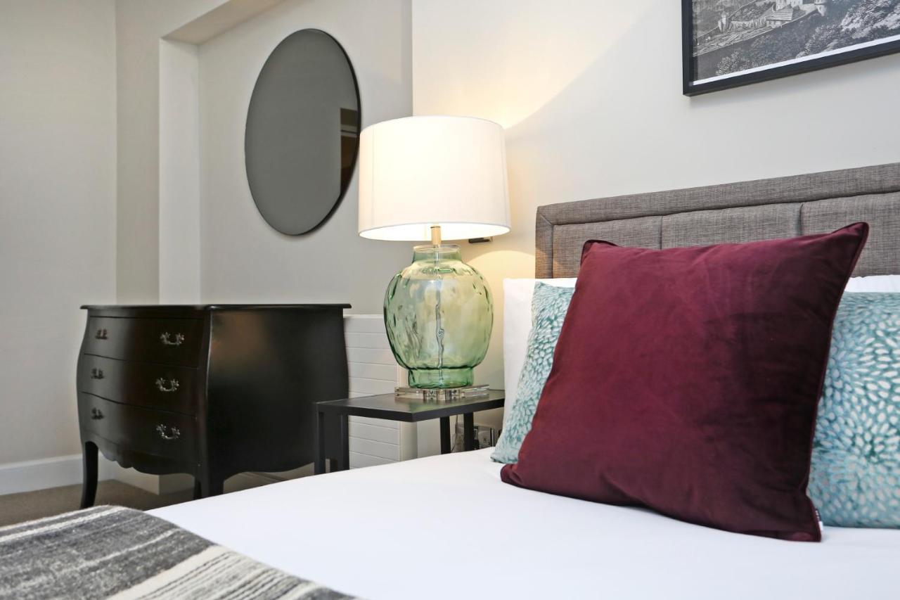 Joivy Refurbished Home On The Royal Mile إدنبرة المظهر الخارجي الصورة
