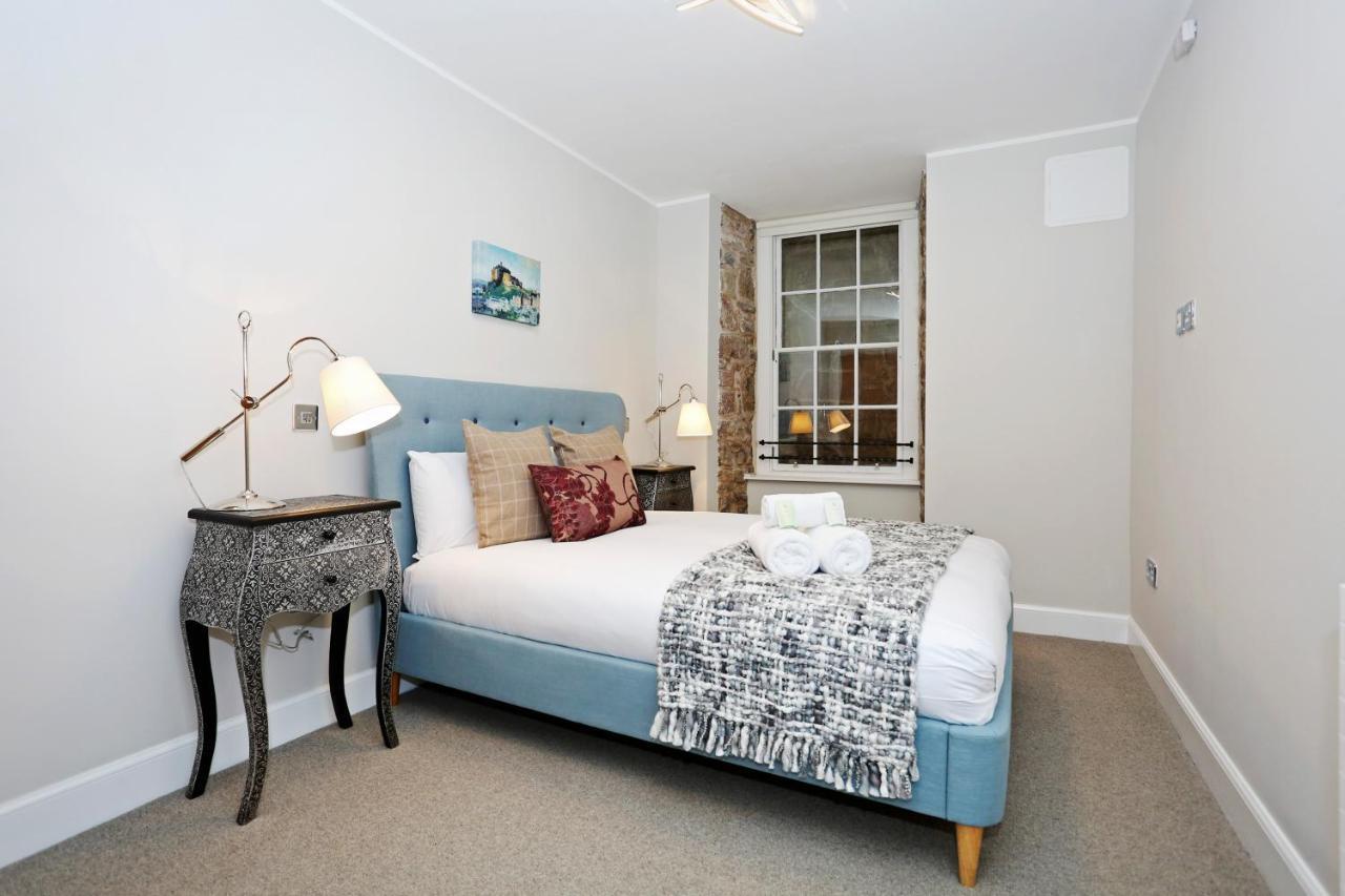 Joivy Refurbished Home On The Royal Mile إدنبرة المظهر الخارجي الصورة